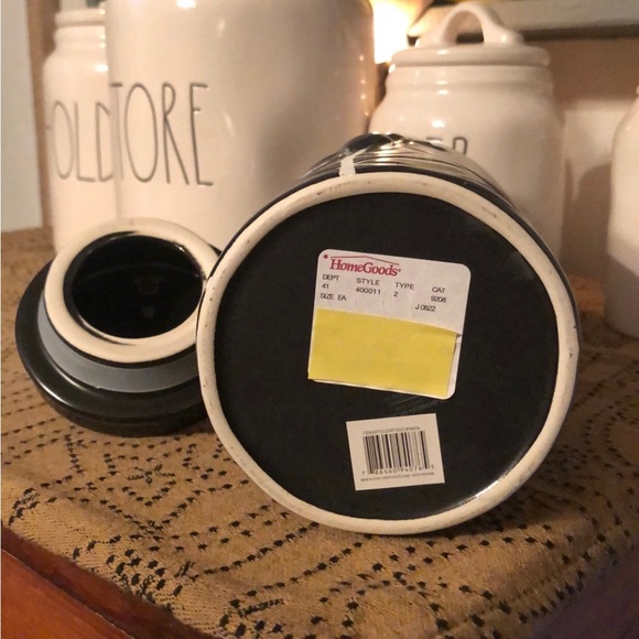 Global Design Concepts Spider & Cobweb Skinny Canister - Picture 7 of 8